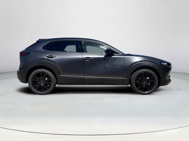 Mazda CX-30 2.0 e-SkyActiv-X M Hybrid Homura | Dodehoeksensoren | Draadloze Applecarplay en Android Auto | Adaptieve Cruise Control | Automaat | 18inch zwarte velgen | Achteruitrijcamera | Elektrische achterklep |