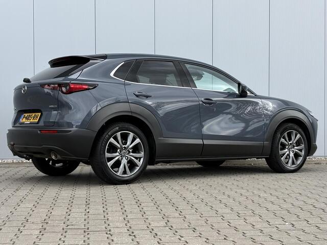 Mazda CX-30 2.0 e-SkyActiv-X M Hybrid Luxury / Elektrisch Glazen Schuif-/kanteldak / Navigatie Full map / Trekhaak 1300 kg geremd / Lederen Bekleding /