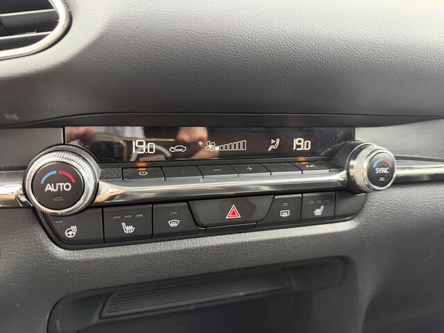 Mazda CX-30 2.0 e-SkyActiv-X M Hybrid Luxury Sunroof met i-activsense | Tekhaak | 360 camera | Leder |