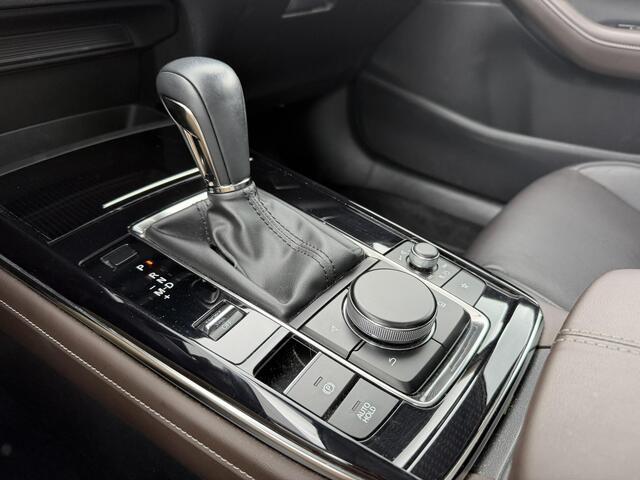 Mazda CX-30 2.0 e-SkyActiv-X M Hybrid Luxury Sunroof met i-activsense | Tekhaak | 360 camera | Leder |