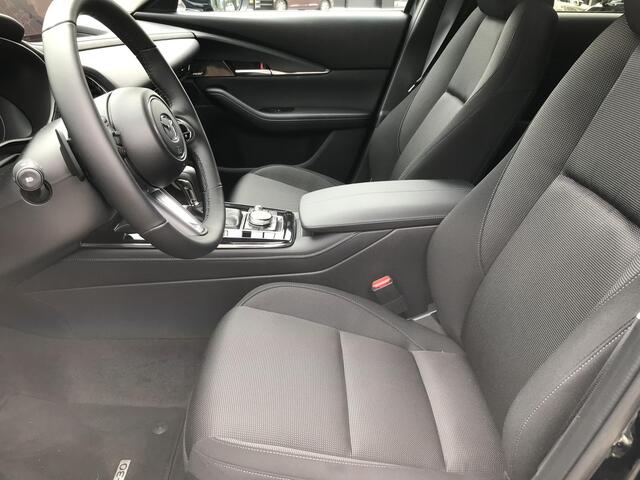 Mazda CX-30 2.5 e-SkyActiv-G M Hybrid Exclusive-Line Business , ¤3.000,- demovoordeel, Automaat, 18 Inch LMV, Apple Carplay, 360 View, Bose, Cruise & Traffic Support, LKA, SCBS, Auto. Achterklep