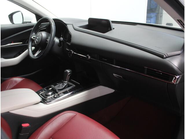 Mazda CX-30 2.0 e-SkyActiv-X M Hybrid 100th Anniversary Ed. CLIMATE | ADAPCRUISE | HEAD-UP | 360CAMERA | STOELMEM | STUUR/STOELVERW | DAB | LMV18 | LEER | LED | CARPLAY