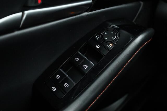 Mazda CX-30 2.0 e-SkyActiv-G M Hybrid Nagisa | Rijklaar! | HUD | Adapt. Cruise | Memory | Camera | All Seasons | Apple CarPlay | Keyless