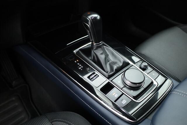 Mazda CX-30 2.0 e-SkyActiv-G M Hybrid Comfort | Rijklaar! | Adapt. Cruise | HUD | Bose | 360cam | Stoel- stuurverw. | Trekhaak | Apple CarPlay