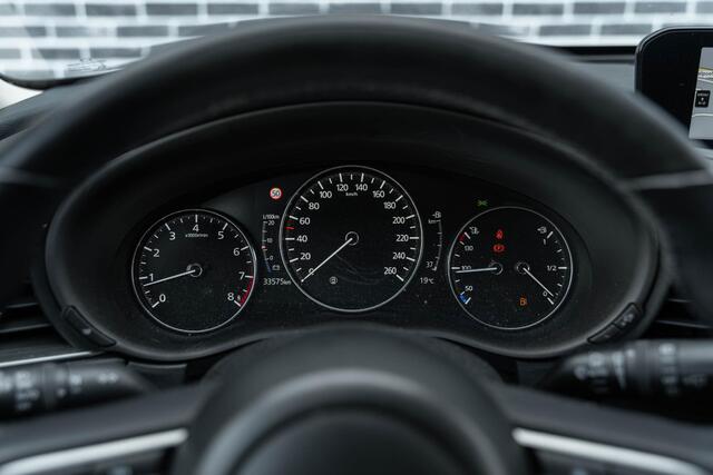 Mazda CX-30 2.0 e-SkyActiv-G M Hybrid | Parkeersensoren | Airco | LED Koplampen | Cruise Control Adaptief | Dodehoekdetectie | Navigatie | DAB | Lichtmetalen Velgen
