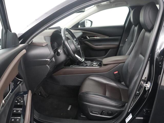 Mazda CX-30 2.0 e-SkyActiv-X M Hybrid Luxury | Leder | Stuur/stoel verwarming | Adaptive cruise | Head-up | 360 camera | Park assist | BOSE sound | Carplay | Elektrische achterklep
