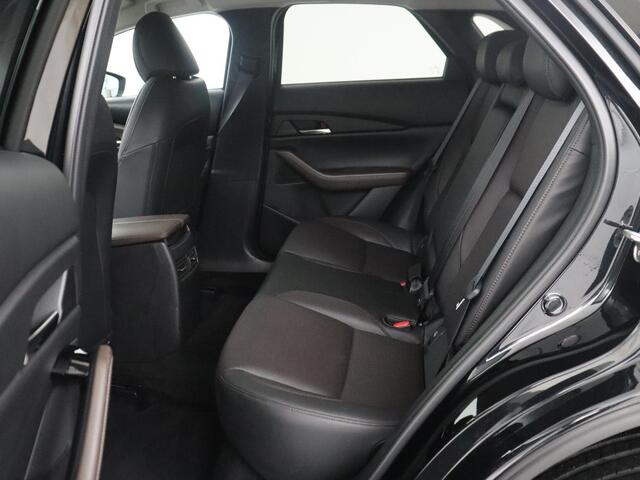 Mazda CX-30 2.0 e-SkyActiv-X M Hybrid Luxury | Leder | Stuur/stoel verwarming | Adaptive cruise | Head-up | 360 camera | Park assist | BOSE sound | Carplay | Elektrische achterklep