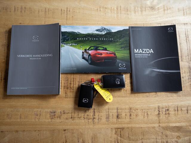 Mazda CX-30 2.0 e-SkyActiv-X M Hybrid Luxury ACC Keyless Leder Stuur/ Stoelverwarming