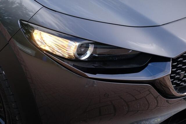 Mazda CX-30 2.5 e-SkyActiv-G M Hybrid 140pk Aut. Nagisa - Head-up display - Bose - Adaptieve cruise - Achteruitrijcamera - Dodehoekdetectie - Stoelverwarming - Elektrische achterklep - Keyless