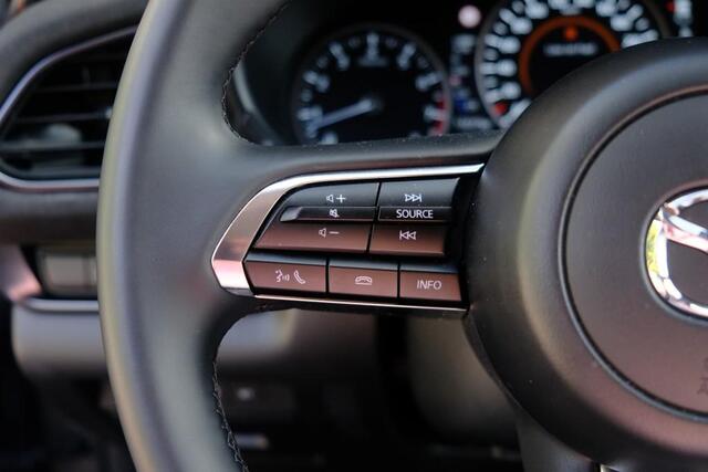 Mazda CX-30 2.5 e-SkyActiv-G M Hybrid 140pk Aut. Nagisa - Head-up display - Bose - Adaptieve cruise - Achteruitrijcamera - Dodehoekdetectie - Stoelverwarming - Elektrische achterklep - Keyless
