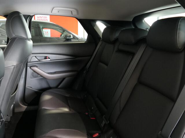 Mazda CX-30 2.0 e-SkyActiv-X M Hybrid Luxury - Headup display - Camera - Elektr. Bestuurdersstoel - Navi