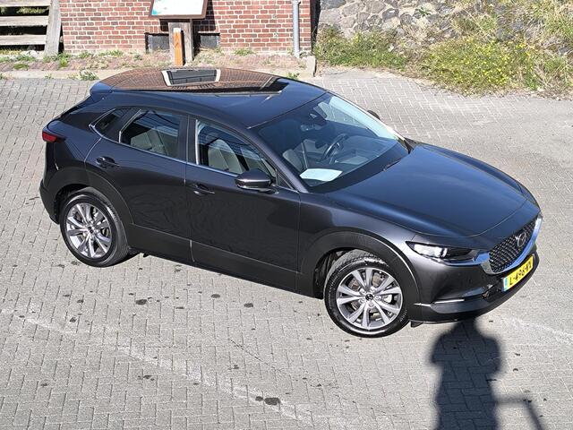 Mazda CX-30 2.0 e-SkyActiv-X M Hybrid Comfort Trekhaak, stoel en stuur verwarming, carplay, navi, climate en cruise control, head-up voorruit projectie, camera.