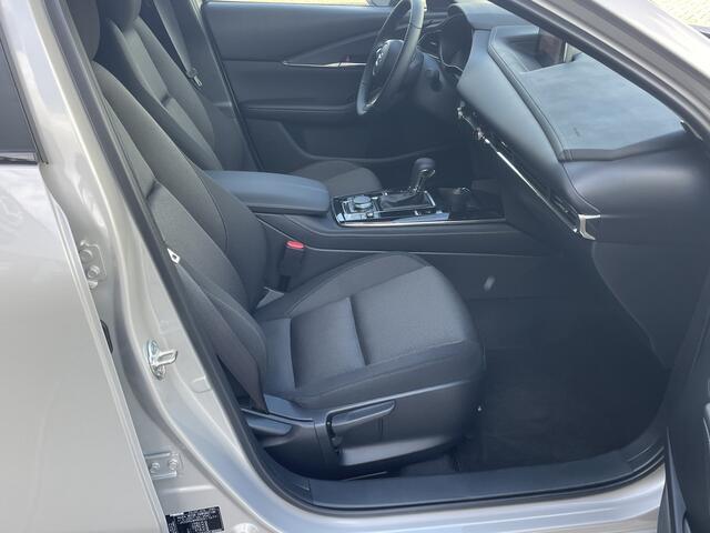 Mazda CX-30 2.5 e-SkyActiv-G M Hybrid 140 pk AUTOMAAT Centre-line NAVI | APPLE CARPLAY/ANDROID| ACHTERUITRIJCAMERA | STOEL / STUURVERWARMING| 18 INCH LMV | BLACK PAKKET – foto 9