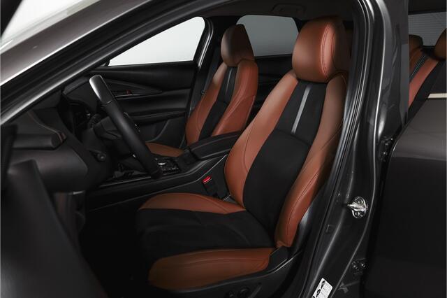 Mazda CX-30 2.0 e-SkyActiv-X 186 PK M Hybrid Nagisa Org. NL. | Adapt. Cruise | Trekhaak | Stoelverw. | PDC | Camera | NAV + App. Connect | ECC | Bose | Elek. Klep | LM 18" | – foto 6