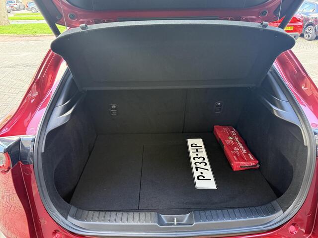 Mazda CX-30 2.0 e-SkyActiv-X M Hybrid Luxury Automaat / Airco clima/ Navigatie/ Cruise/ Apple carplay/ LED/ Camera/ Lederen bekl./ LMV/ Stoelverw./ Trekhaak – foto 9