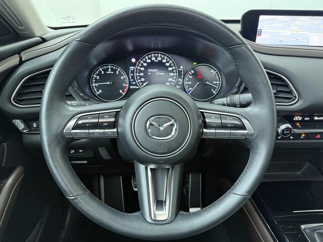 Mazda CX-30 2.0 e-SkyActiv-X M Hybrid Luxury | 187 PK | Adaptive Cruise Control | Achteruitrijcamera | Panoramadak | Bose Audio | Volleder | Head-up Display | Dodehoek detectie | Keyless Entry | Navigatiesysteem | Climate control | LED verlichting | Elektrische achterklep | Stuur- & Stoelverwarming | Parkeersensoren | 18" LM velgen | – foto 8