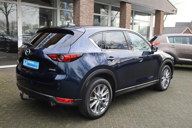Mazda CX-5 2.0 SkyActiv-G 165 Signature HUD/ADD 360-CAMERA LEER+MEMORY+VENTILATIE TREKHAAK-AFN. CARPLAY 4xSTOELVERW. DAB STUURVERW. 19"LMV BOSE DODEHOEK-DETECTIE ELEK.LAADKLEP