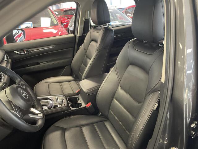 Mazda CX-5 2.0 SkyActiv-G 165 Luxury Automaat, Trekhaak, Leder, Keyblocker, Bose, HUD, Adap. Cruise, Stoelverwarming, Stoelverkoeling, Stuurverwarming, Clima, 360 Camera, Navi, HUD, Bose, LKA, Elektrische klep