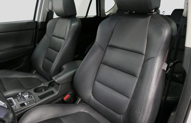 Mazda CX-5 2.0 SkyActiv-G 160 GT-M 4WD / Orig. Nederlands / Schuif-/kanteldak / Lederen bekleding / Elektr. verstelbare voorstoelen (memory) / Bose Audio / Stoelverwarming / Trekhaak (afneembaar) / Achteruitrijcamera / Cruise Control / Navigatie / Lederen bekleding 