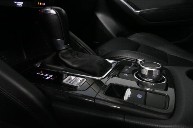 Mazda CX-5 2.0 SkyActiv-G 160 GT-M 4WD / Orig. Nederlands / Schuif-/kanteldak / Lederen bekleding / Elektr. verstelbare voorstoelen (memory) / Bose Audio / Stoelverwarming / Trekhaak (afneembaar) / Achteruitrijcamera / Cruise Control / Navigatie / Lederen bekleding 