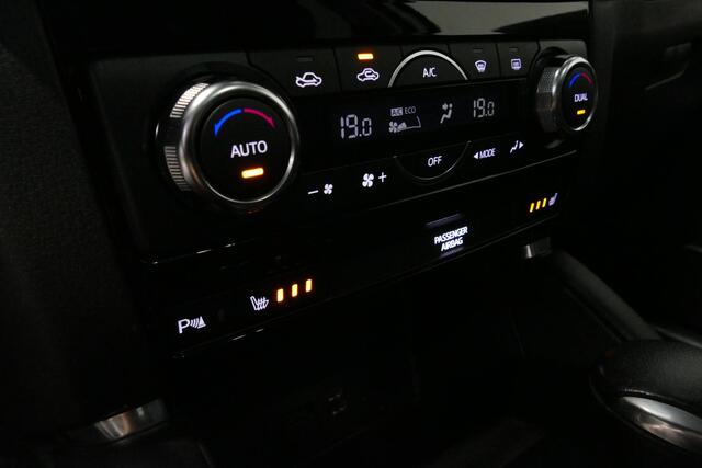 Mazda CX-5 2.0 SkyActiv-G 160 GT-M 4WD / Orig. Nederlands / Schuif-/kanteldak / Lederen bekleding / Elektr. verstelbare voorstoelen (memory) / Bose Audio / Stoelverwarming / Trekhaak (afneembaar) / Achteruitrijcamera / Cruise Control / Navigatie / Lederen bekleding 