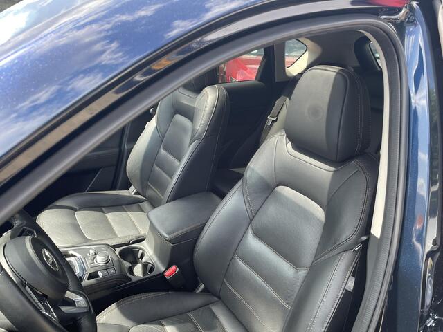 Mazda CX-5 2.5 SkyActiv-G 194 Luxury , Automaat, Trekhaak, Schuifdak, Leder, Adap. Cruise, Stoelverwarming, Stoelverkoeling, Stuurverwarming, Clima, Navi, Apple Carplay, Bose, Elektrische klep, LMV 19 Inch, Alarm