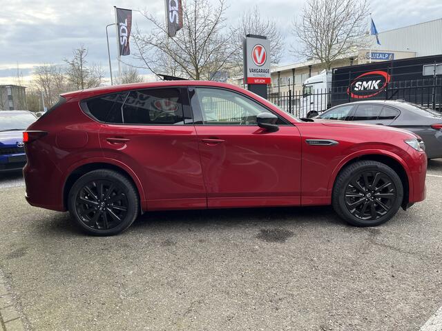 Mazda CX-60 2.5 e-SkyActiv PHEV Homura // LEDER+ELEK. STOELEN // HUD DISPLAY // BOSE // ELEK. KLEP // WEGKLAPBARE TREKHAAK // SCHUIF-KANTELDAK //