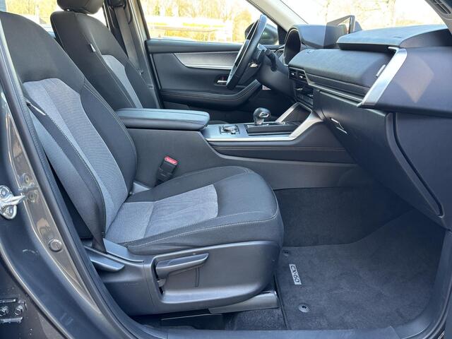 Mazda CX-60 2.5 e-SkyActiv PHEV Exclusive-Line NL-Auto. Dealer Ondh., Trekhaak, Navigatie, Alarm klasse 3, Apple Carplay/ Android Auto, Stoelverwarming, Stuurverwarming, AWD, Plug-in Hybride.
