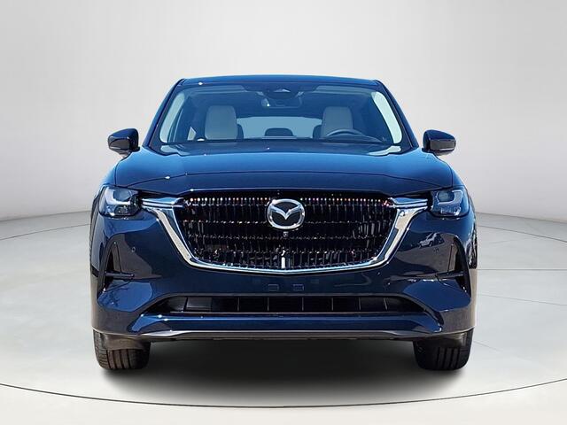 Mazda CX-60 2.5 e-SkyActiv PHEV Takumi Plus Apple Carplay Android Auto | Panoramisch schuif kanteldak | Head up display | Bose | 360 camera | Elektrische achterklep | Stoelgeheugen | Stoelkoeling/verwarming | Dodehoeksensoren | Adaptieve led koplampen | Adaptieve cr