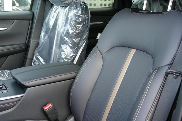 Mazda CX-60 2.5 e-SkyActiv PHEV Homura Business Edition | Voorraad auto | Snel rijden | Foto's ter illustratie |