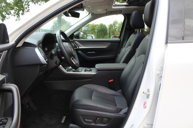 Mazda CX-60 2.5 e-SkyActiv PHEV Homura / SoH 95,8% / Trekhaak / Panoramadak / 360Camera / Head-up / Leder / Keyless / 20'' / Dodehoek / DAB / Navigatie / Stoelverwarming / ACC