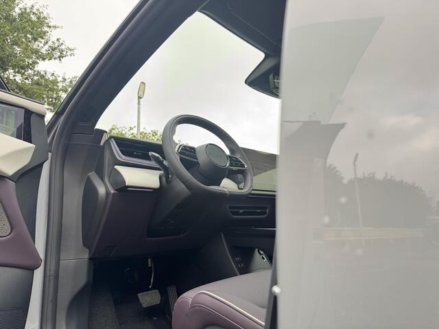 Mazda CX-6e Takumi Plus 78 kWh | NU LEVERBAAR | Digitale Zijspiegels | 21" Velgen | Panorama Dak | Digitale Binnenspiegel | Stoelverwarming/Verkoeling 1e & 2e Zitrij | Stuurverwarming |
