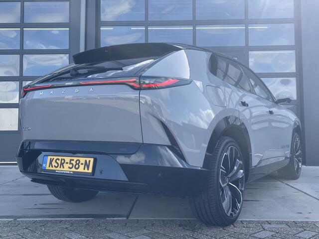Mazda CX-6e Takumi Plus 78 kWh NAVI | APPLE CARPLAY / ANDROID | PANORMADAK | 360 GR CAMERA | LEDER INTERIER MET STOEL KOEL/VERWARMING | 21 INCH LMV HUD |
