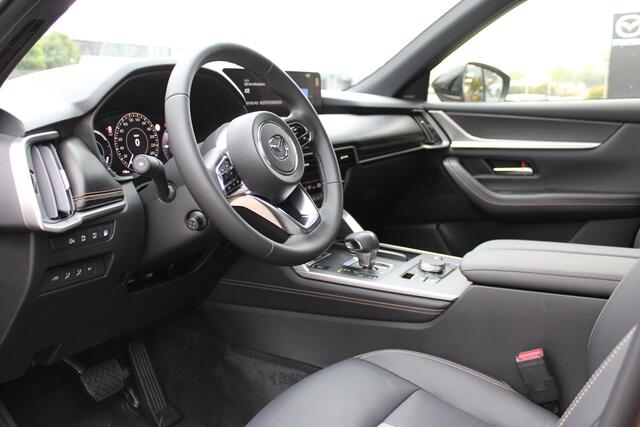 Mazda CX-80 2.5 e-SkyActiv PHEV 327 Homura Plus , Demovoordeel ¤ 5.300,-, Automaat, Trekhaak, Alarm, Pano/Schuifdak, 7-Zits, Leder, 360 Camera, Bose, Adap Cruise, LMV 20 Inch