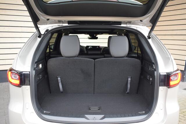 Mazda CX-80 2.5 e-SkyActiv PHEV Homura Plus - Diverse kleuren uit voorraad leverbaar met ¤ 4.000,- introductiekorting!