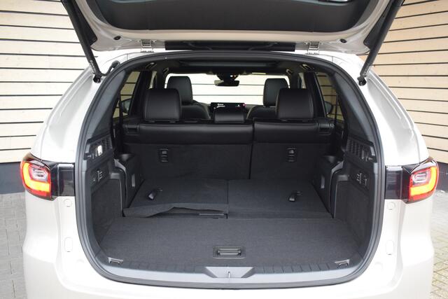 Mazda CX-80 2.5 e-SkyActiv PHEV Homura Plus - Diverse kleuren uit voorraad leverbaar met ¤ 4.000,- introductiekorting!