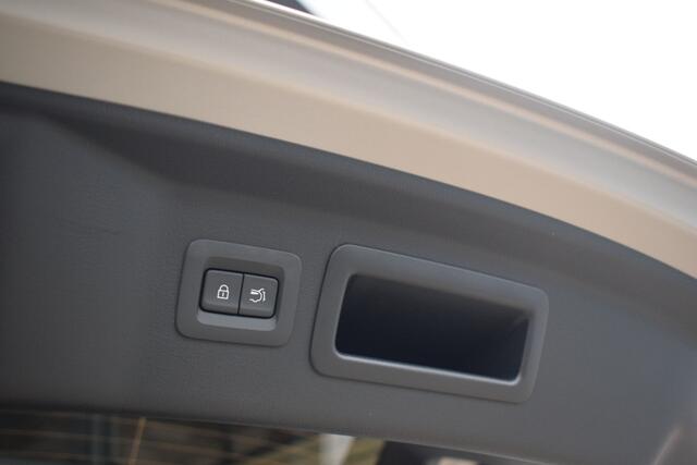 Mazda CX-80 2.5 e-SkyActiv PHEV Homura Plus - Diverse kleuren uit voorraad leverbaar met ¤ 4.000,- introductiekorting!