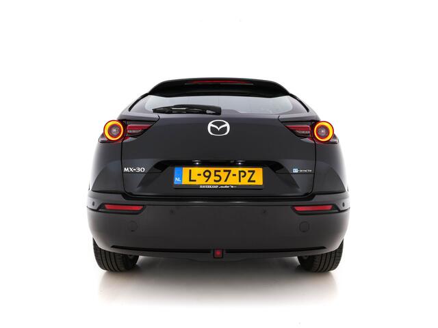 Mazda MX-30 e-SkyActiv 145 Comfort 36 kWh (INCL-BTW) *NAVI-FULLMAP | ADAPTIVE-CRUISE | BLIND-SPOT | FULL-LED | KEYLESS | CAMERA | DAB+ | HEAD-UP | VIRTUAL-COCKPIT | COMFORT-SEATS | 18''ALU*