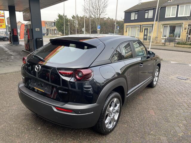 Mazda MX-30 E-Skyactiv EV 145 Exclusive-line Head up display/Navi/Dode hoek sensor.