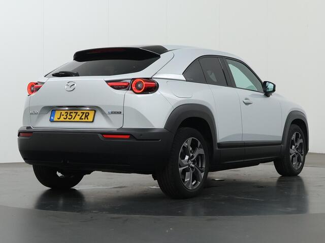 Mazda MX-30 e-SkyActiv 145 First Edition 36 kWh | Navigatie | Parkeercamera | Stoelverwarming | Keyless Go |