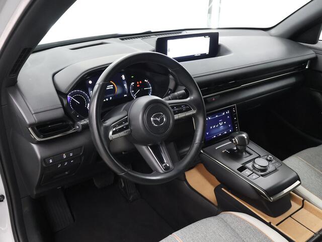 Mazda MX-30 e-SkyActiv 145 First Edition 36 kWh | Navigatie | Parkeercamera | Stoelverwarming | Keyless Go |