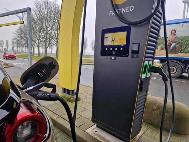 Mazda MX-30 E-Skyactiv EV 145 Advantage | NAVI | CAMERA | CLIMATE | PARKEERSENSOREN V+A | 16 % BIJTELLING TOT 27-05-2024