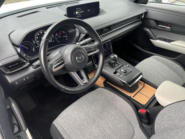 Mazda MX-30 e-SkyActiv EV 145 Prime-line 36 kWh AUTOMAAT | PARKEERSENSOREN V+A | DODEHOEKDETECTIE | ACHTERUITRIJCAMERA | ADAPT. CRUISE CONTROL | KEYLESS | CLIMATE CONTROL | CARPLAY |