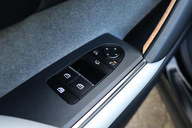 Mazda MX-30 e-SkyActiv 145 First Edition 36 kWh BTW, Head-up, Camera