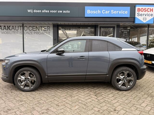 Mazda MX-30 e-SkyActiv 145 Luxury | Sunroof | Bose | Keyless