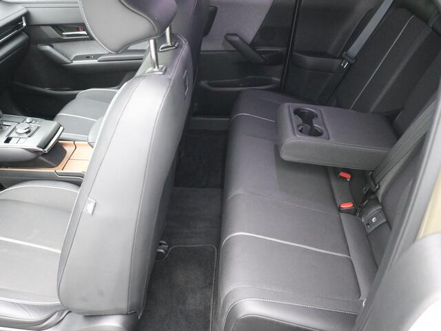 Mazda MX-30 e-SkyActiv EV 145 Makoto 36 kWh / Elektrische bestuurdersstoel met geheugen / HUD Display / SoH 94% / 3-Fase laden / Full LED / Parkeersensoren voor & achter / Adaptieve Cruise Control / Navigatie / Apple CarPlay & Android Auto / Full Option /