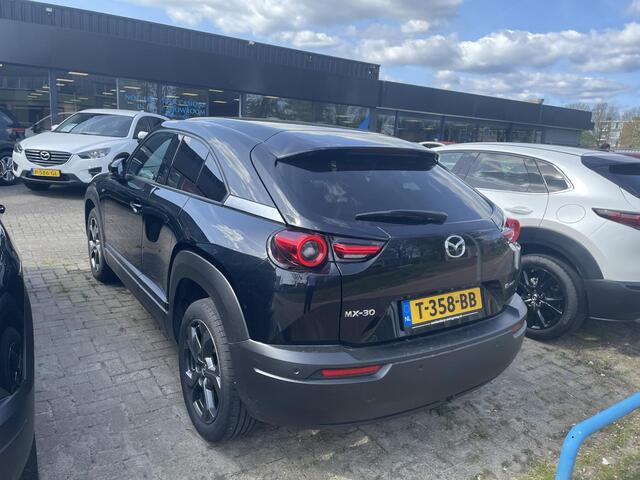 Mazda MX-30 e-SkyActiv EV 145 Advantage 36 kWh , Automaat, Camera, Adap.Cruise, Clima, Navi, Stoelverwarming, Apple Carplay, Android Auto, LMV 18 Inch, PDC, LKA,