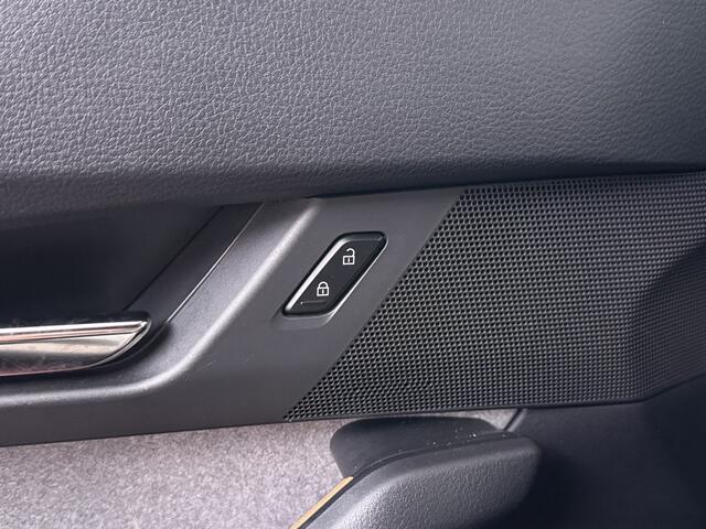 Mazda MX-30 e-SkyActiv 145 First Edition 36 kWh Navigatie | Climate control | Elektr. verstelbare bestuurdersstoel