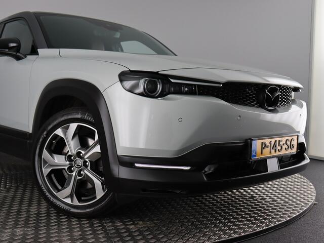 Mazda MX-30 e-SkyActiv 145 Luxury 36 kWh (NL-Auto / Pano / Bose / 360 Camera / Stoel-Stuurverw. / Two Tone)