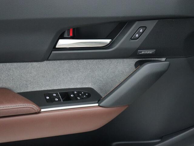 Mazda MX-30 e-SkyActiv 145 Luxury 36 kWh (NL-Auto / Pano / Bose / 360 Camera / Stoel-Stuurverw. / Two Tone)